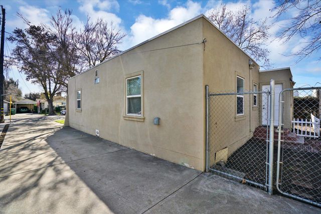 445 W Lowell Ave, Tracy, CA 95376