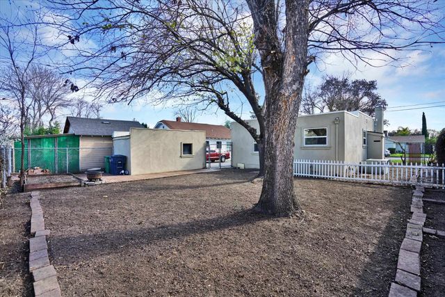 445 W Lowell Ave, Tracy, CA 95376