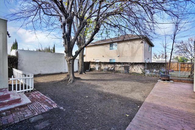 445 W Lowell Ave, Tracy, CA 95376