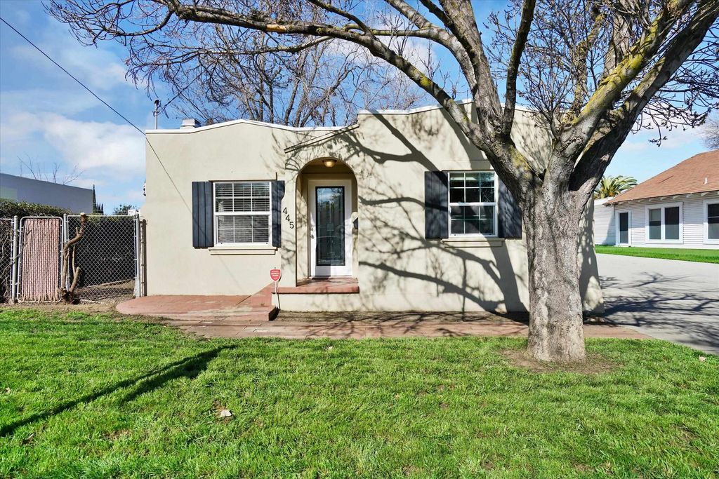 445 W Lowell Ave, Tracy, CA 95376