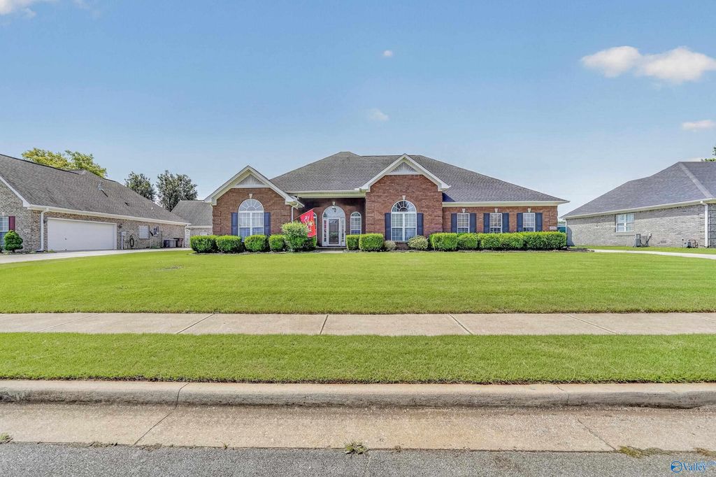 29562 Thunderpaw Drive, Harvest, AL 35749