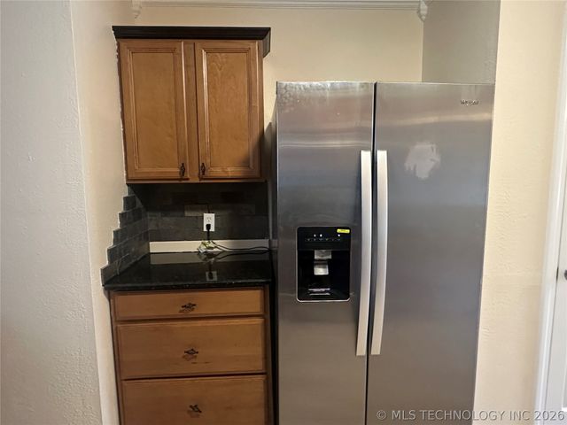 604 S 1st Street, Henryetta, OK 74437