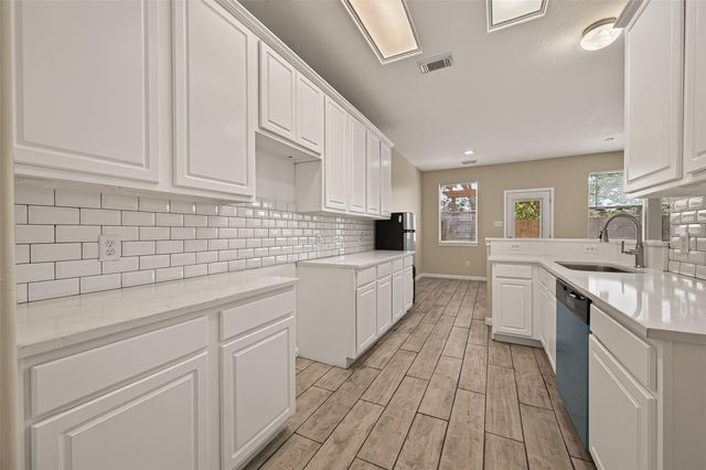 11874 Ramla Place Trail, Houston, TX 77089