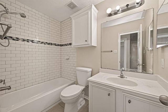 11874 Ramla Place Trail, Houston, TX 77089
