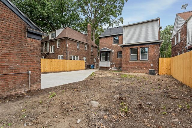 8231 Mary Grove Drive, Detroit, MI 48221