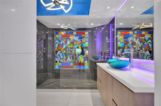 4779 Collins Ave 1805, Miami Beach, FL 33140