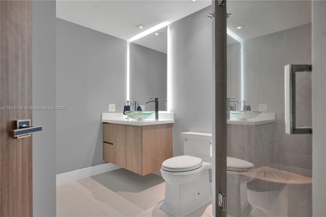 4779 Collins Ave 1805, Miami Beach, FL 33140