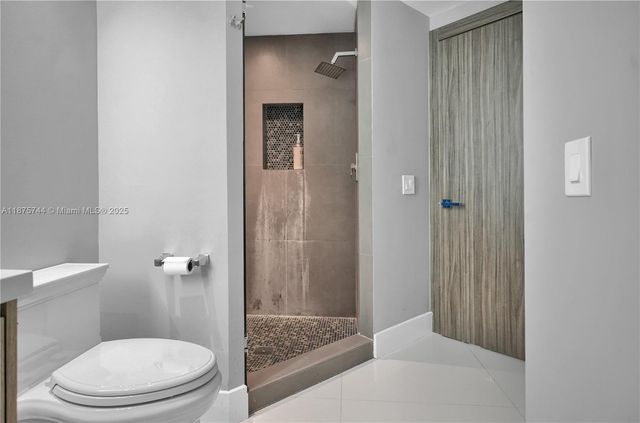 4779 Collins Ave 1805, Miami Beach, FL 33140