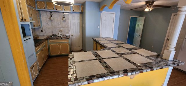 6186 Holiday Boulevard, Forest Park, GA 30297