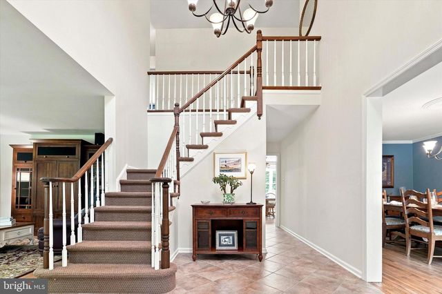 6 JOANNA DR, Malvern, PA 19355