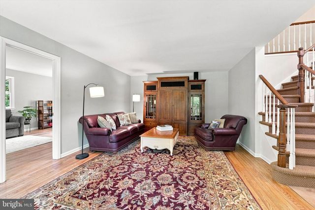 6 JOANNA DR, Malvern, PA 19355