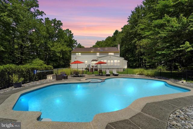 6 JOANNA DR, Malvern, PA 19355