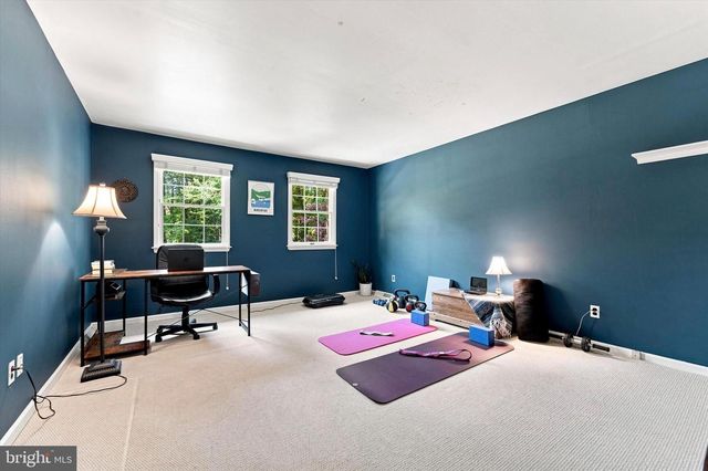 6 JOANNA DR, Malvern, PA 19355