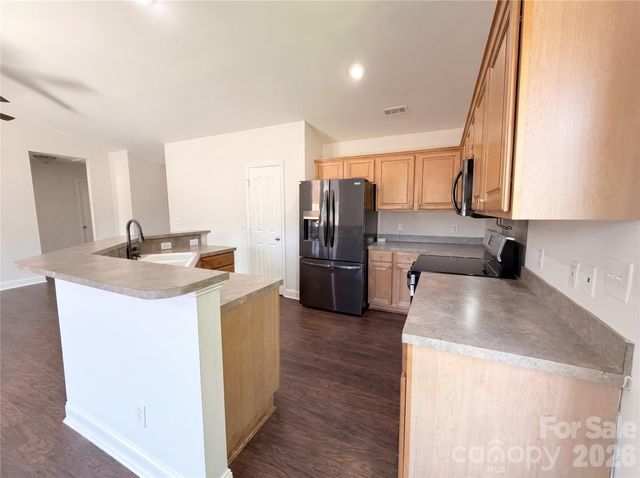 617 Reed Creek Road, Mooresville, NC 28117
