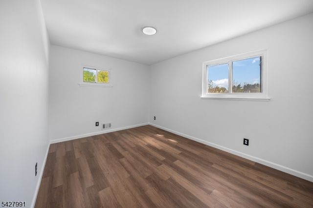 2 Laurie Ter, Hackettstown Town, NJ 07840