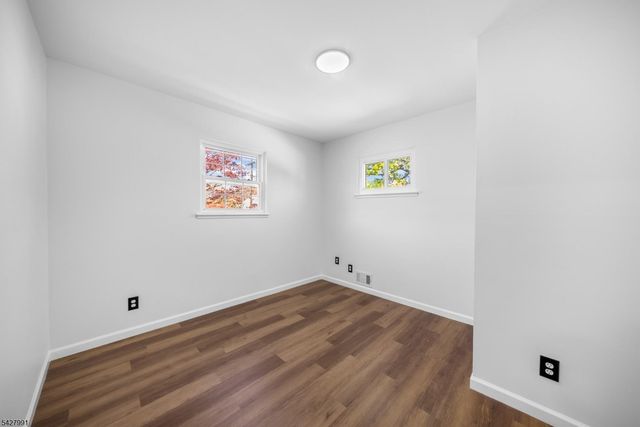 2 Laurie Ter, Hackettstown Town, NJ 07840