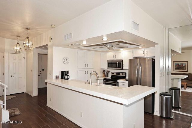 9705 E MOUNTAIN VIEW Road 1131, Scottsdale, AZ 85258