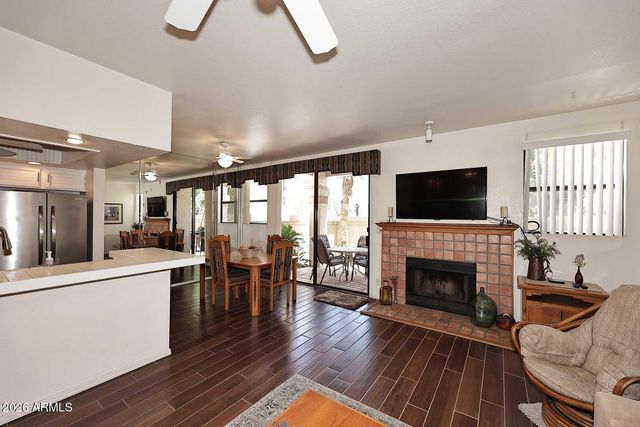 9705 E MOUNTAIN VIEW Road 1131, Scottsdale, AZ 85258