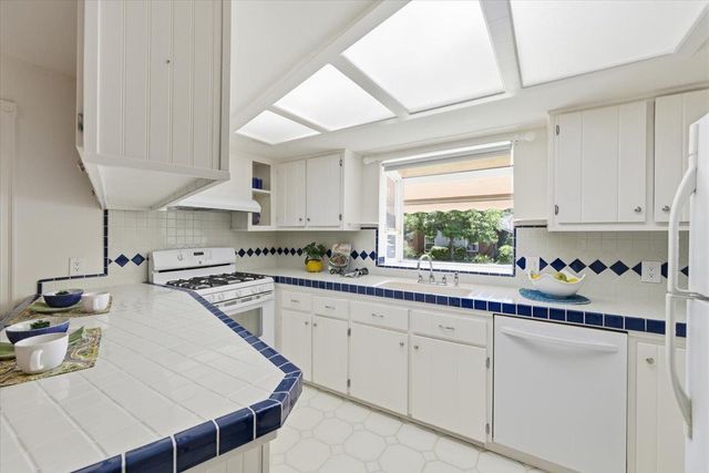485 Perkins Way, Auburn, CA 95603
