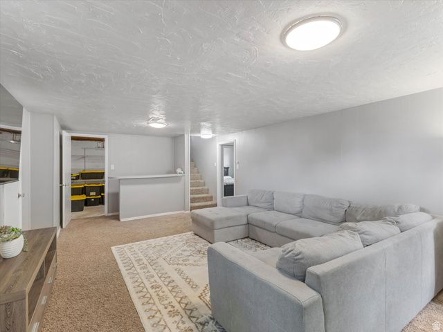 419 E HILLSIDE DR, Salt Lake City, UT 84107