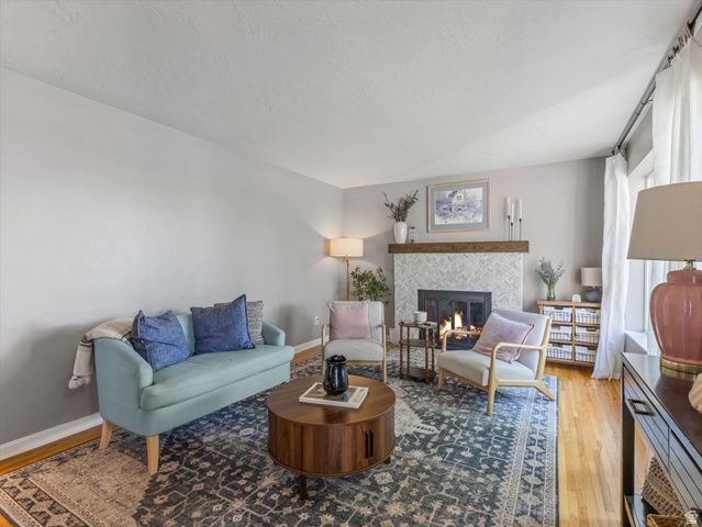 419 E HILLSIDE DR, Salt Lake City, UT 84107