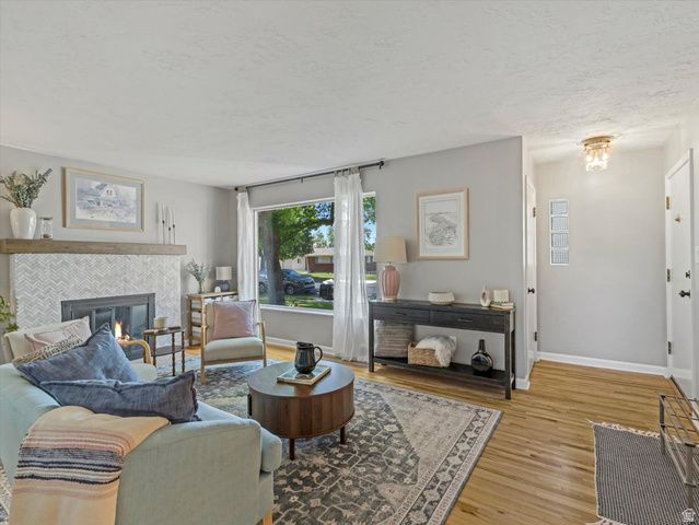 419 E HILLSIDE DR, Salt Lake City, UT 84107
