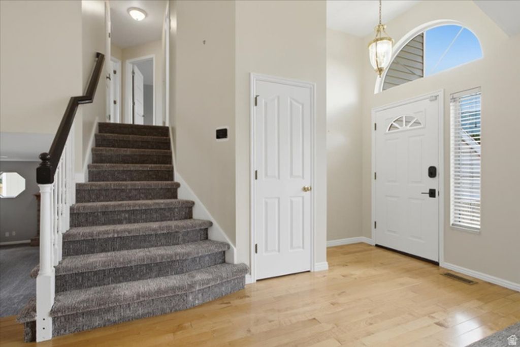 2313 E ROCKVIEW DR, Sandy, UT 84092 — photo 5