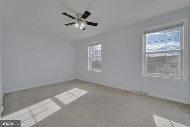 76 LAUREL DR, Myerstown, PA 17067