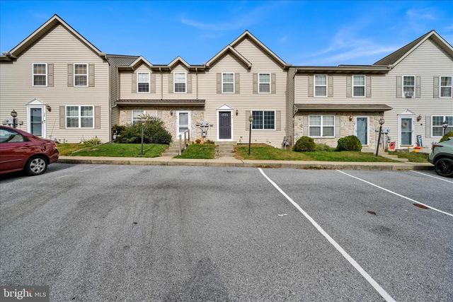 76 LAUREL DR, Myerstown, PA 17067