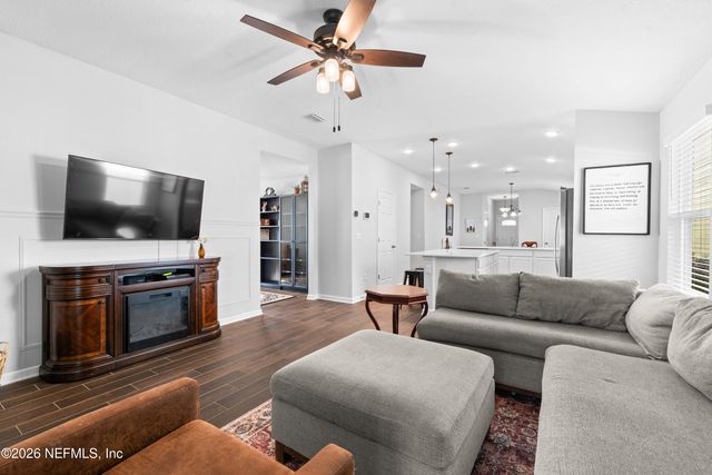 74 SANDERSON Drive, Jacksonville, FL 32259