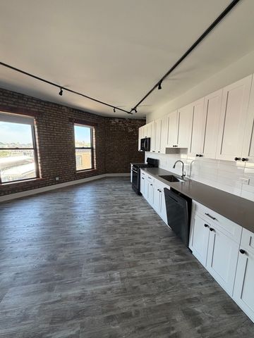 1572 N Milwaukee Avenue G, Chicago, IL 60622