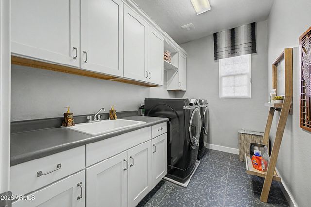 3251 E Bryce Lane, Phoenix, AZ 85050