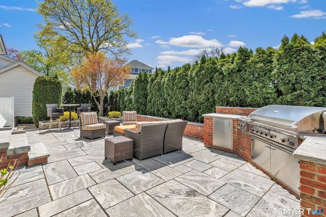 126 Fifth Avenue, Milford, CT 06460