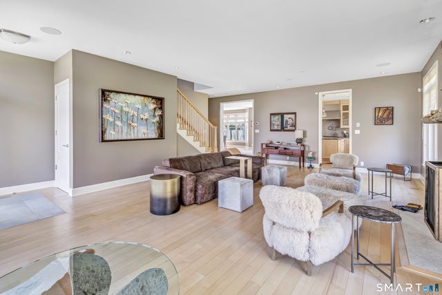 126 Fifth Avenue, Milford, CT 06460