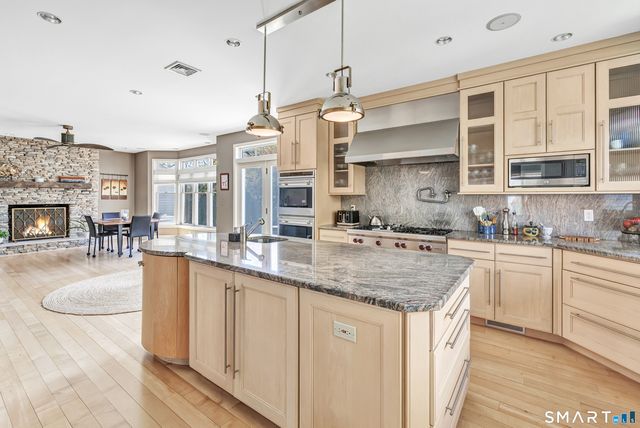 126 Fifth Avenue, Milford, CT 06460
