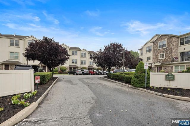 1625 Paterson Plank Road 9, Secaucus, NJ 07094