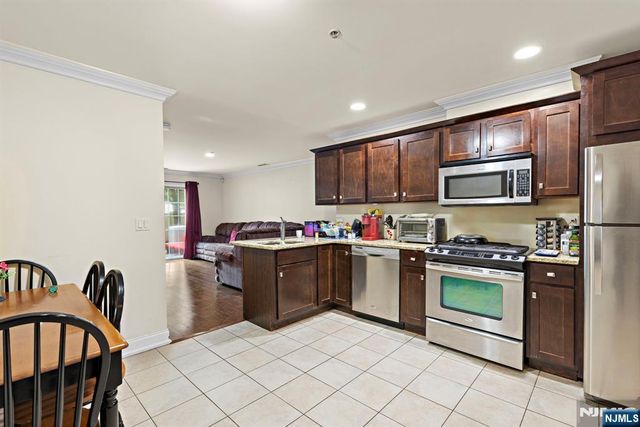 1625 Paterson Plank Road 9, Secaucus, NJ 07094