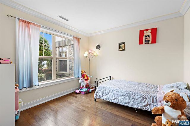 1625 Paterson Plank Road 9, Secaucus, NJ 07094