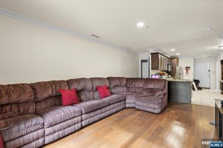 1625 Paterson Plank Road 9, Secaucus, NJ 07094