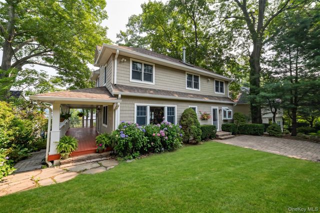 5 Harborview Lane, Huntington, NY 11743
