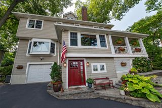 5 Harborview Lane, Huntington, NY 11743