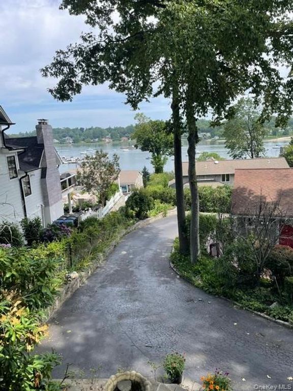5 Harborview Lane, Huntington, NY 11743 — photo 5