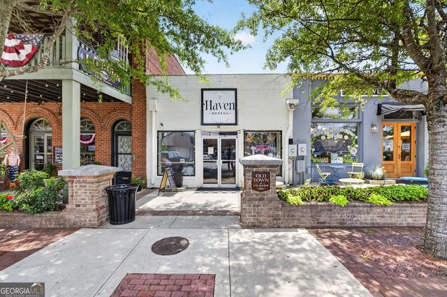 3942 Fulson Drive, Lilburn, GA 30047