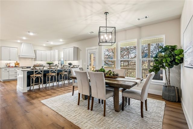 10101 Raindrop Lane, Gravette, AR 72736