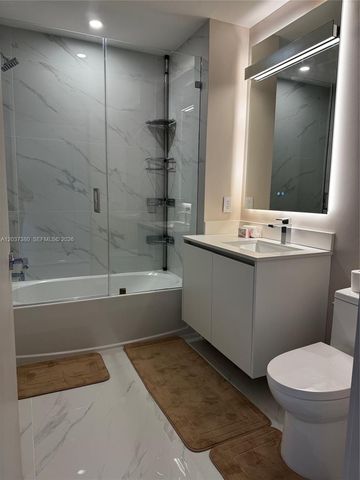 711 NE 23 2206, Miami, FL 33137