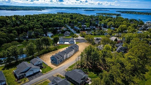 36 Starboard Dr D, Wareham, MA 02532