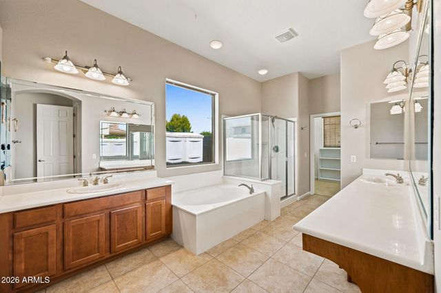 952 E FIELDSTONE Place, Chandler, AZ 85249