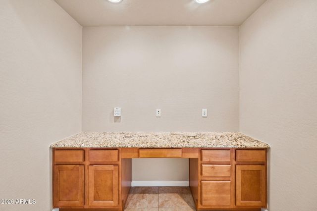 952 E FIELDSTONE Place, Chandler, AZ 85249
