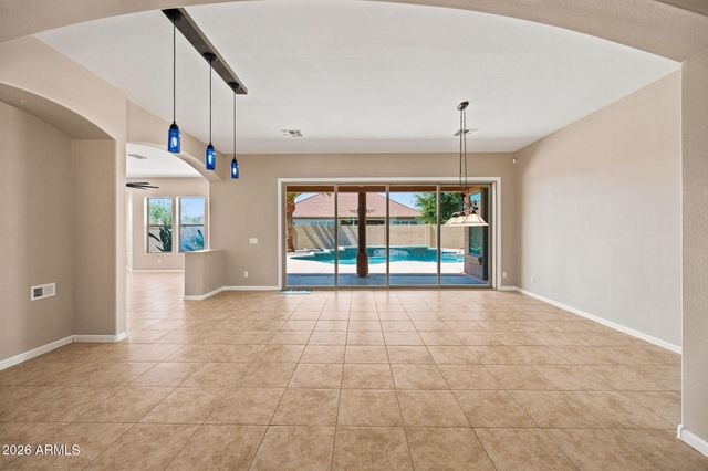 952 E FIELDSTONE Place, Chandler, AZ 85249