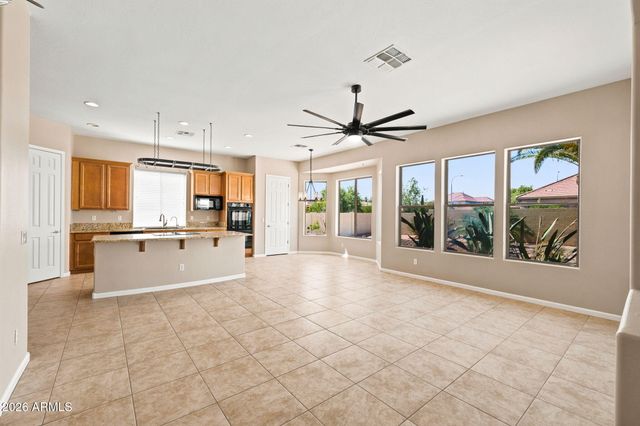 952 E FIELDSTONE Place, Chandler, AZ 85249